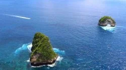 Uniknya Pantai Banah Nusa Penida, Tak Punya Garis Pantai