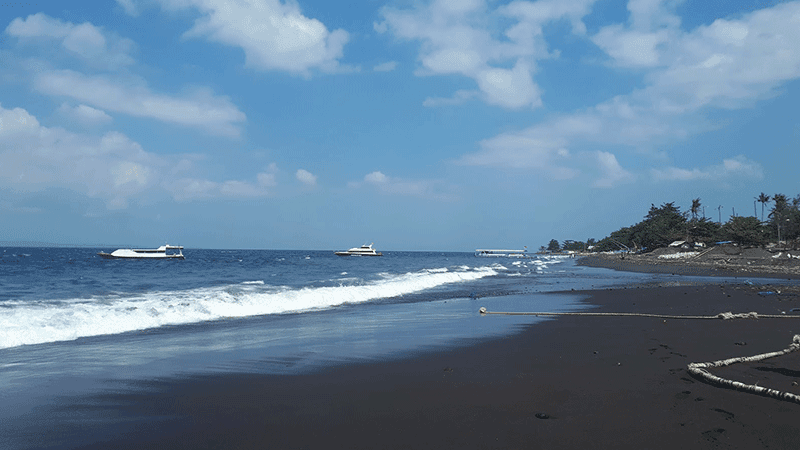 Kusamba Beach